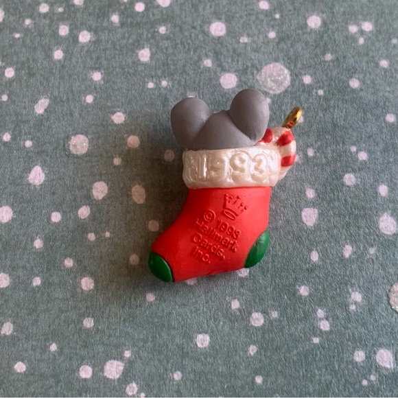 Hallmark Keepsake Ornament * Secret Pal * 1993 - Picture 2 of 3